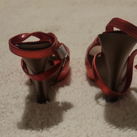 🔥HP🔥11-19-24🔥WOMENS STYLUXE WEDGE PLATFORM HEELS RED WITH ANKLE STRAP SIZE 9 - Picture 7 of 10